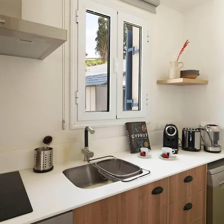 Villa Omega - Coastal Calm At Moonlight