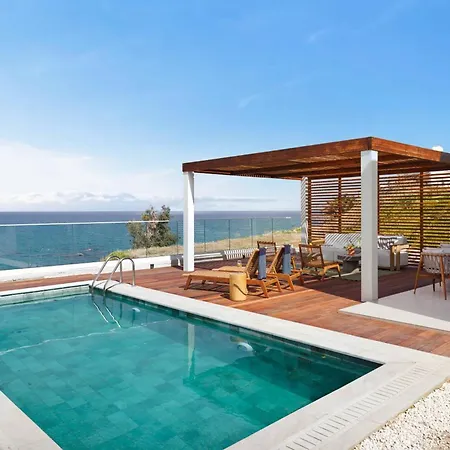 Villa Omega - Coastal Calm At Moonlight Pahíamosz