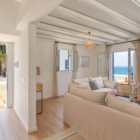 Villa Omega - Coastal Calm At Moonlight *